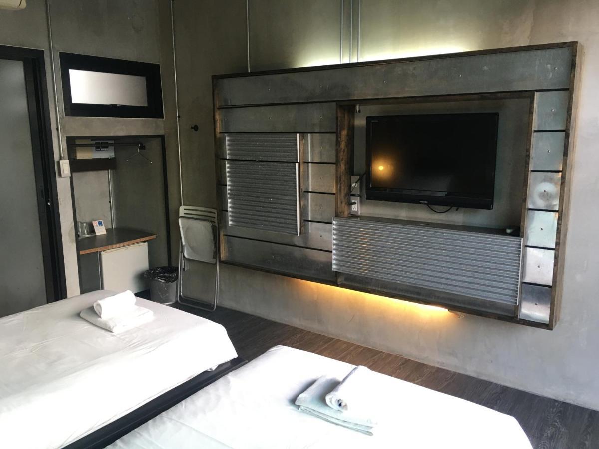 Bed Stop Hotel Chiangmai Chiang Mai Zewnętrze zdjęcie